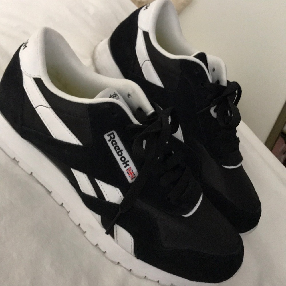 Reebok classic black sneakers size 6.5 womens